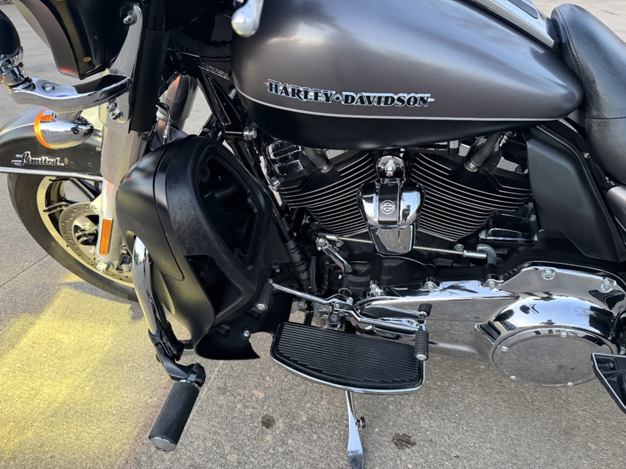 2017 Harley-Davidson FLHTK Electra Glide Ultra Limited / Street Glide